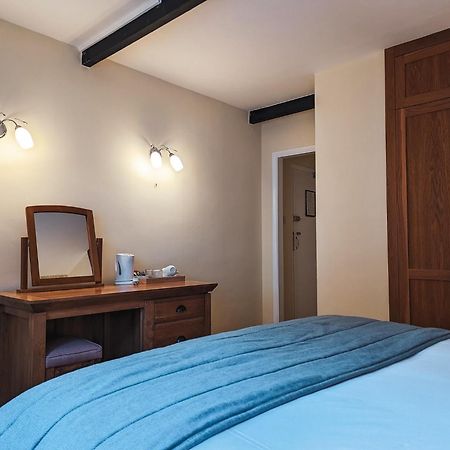 Three Salmons Hotel Usk Ngoại thất bức ảnh