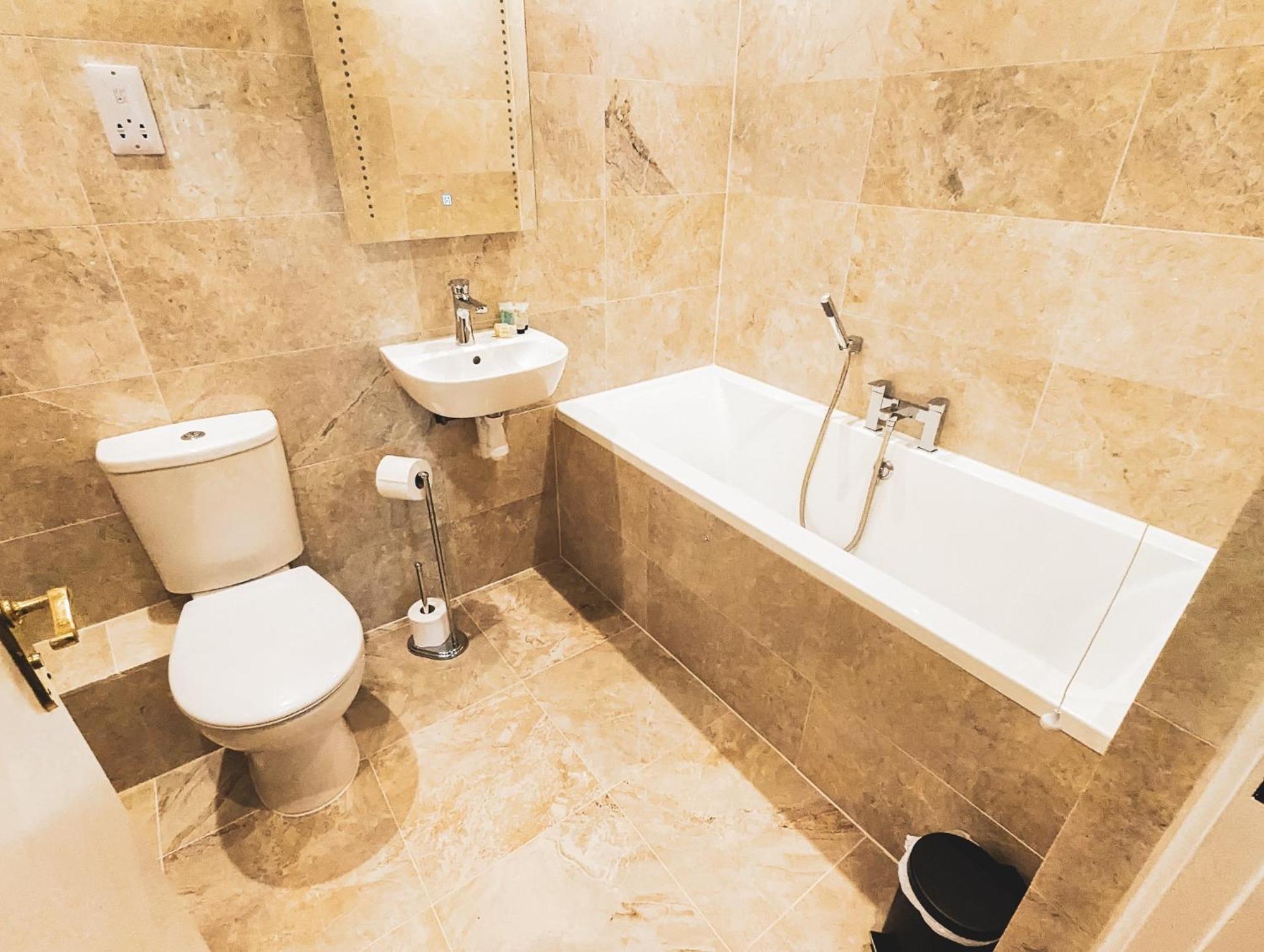 Three Salmons Hotel Usk Ngoại thất bức ảnh