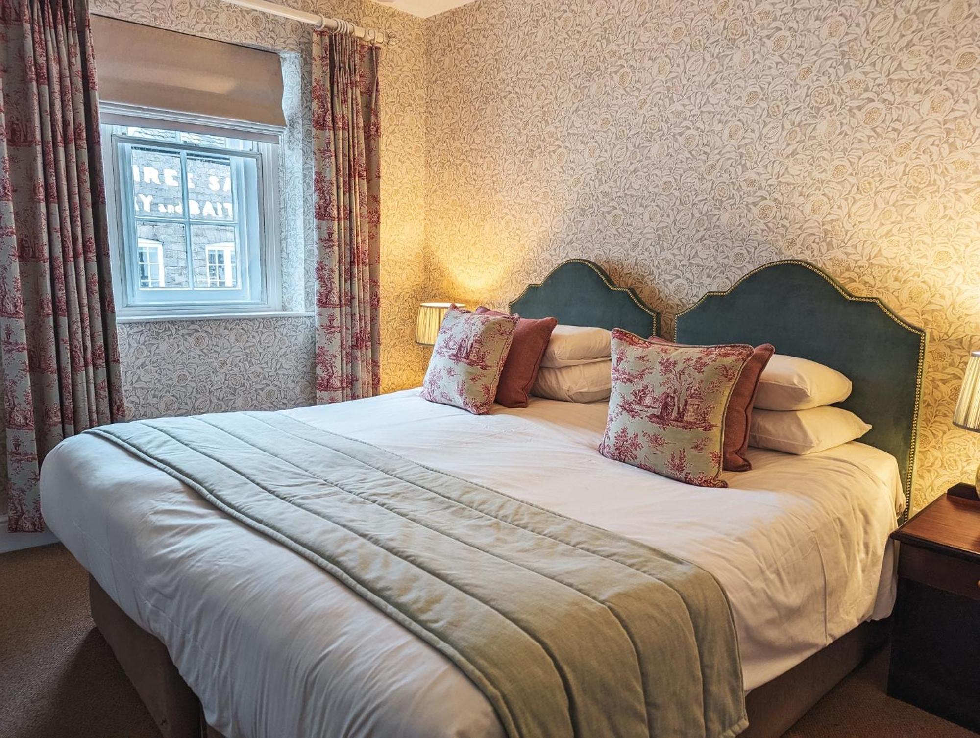 Three Salmons Hotel Usk Ngoại thất bức ảnh