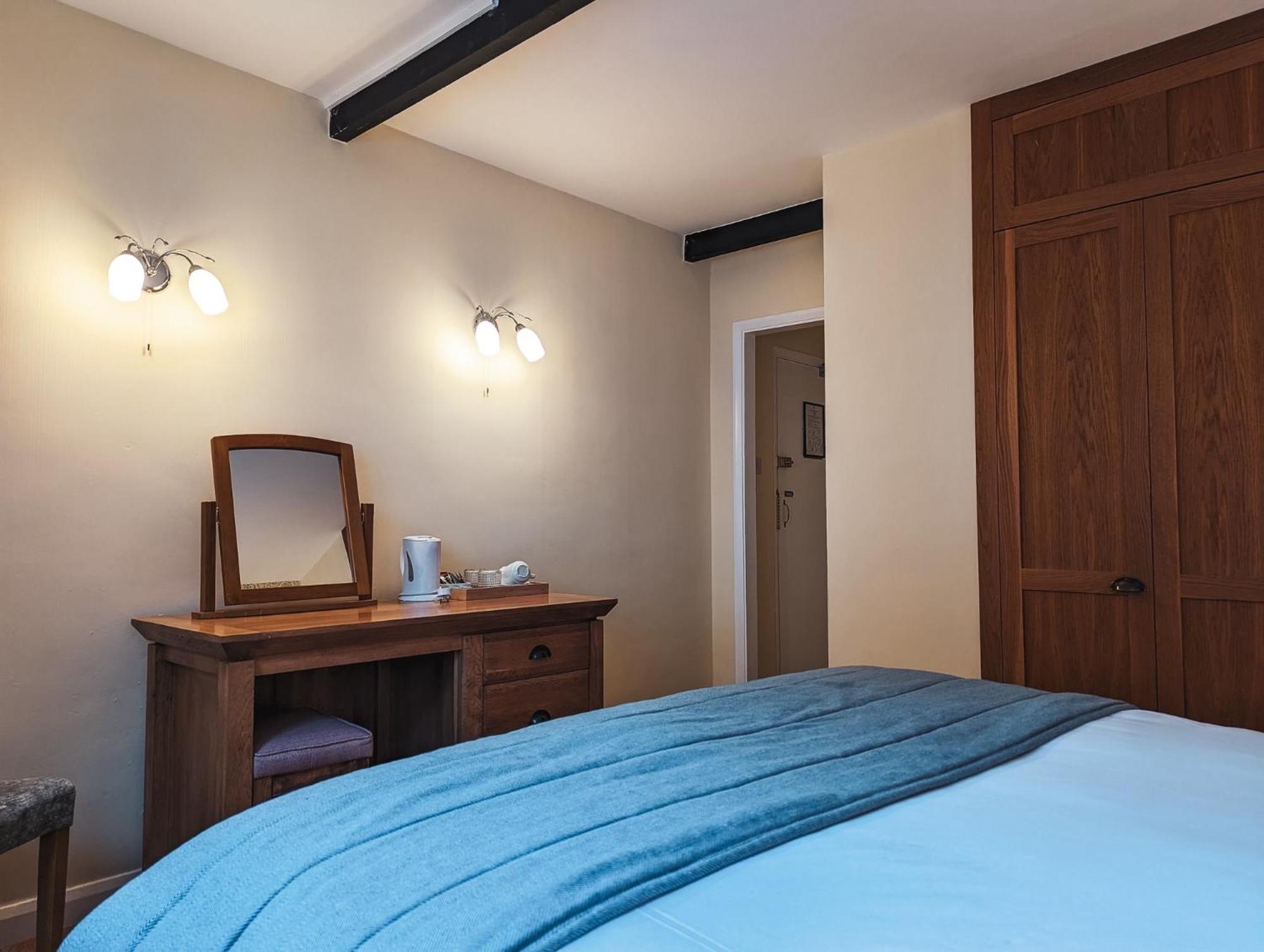 Three Salmons Hotel Usk Ngoại thất bức ảnh