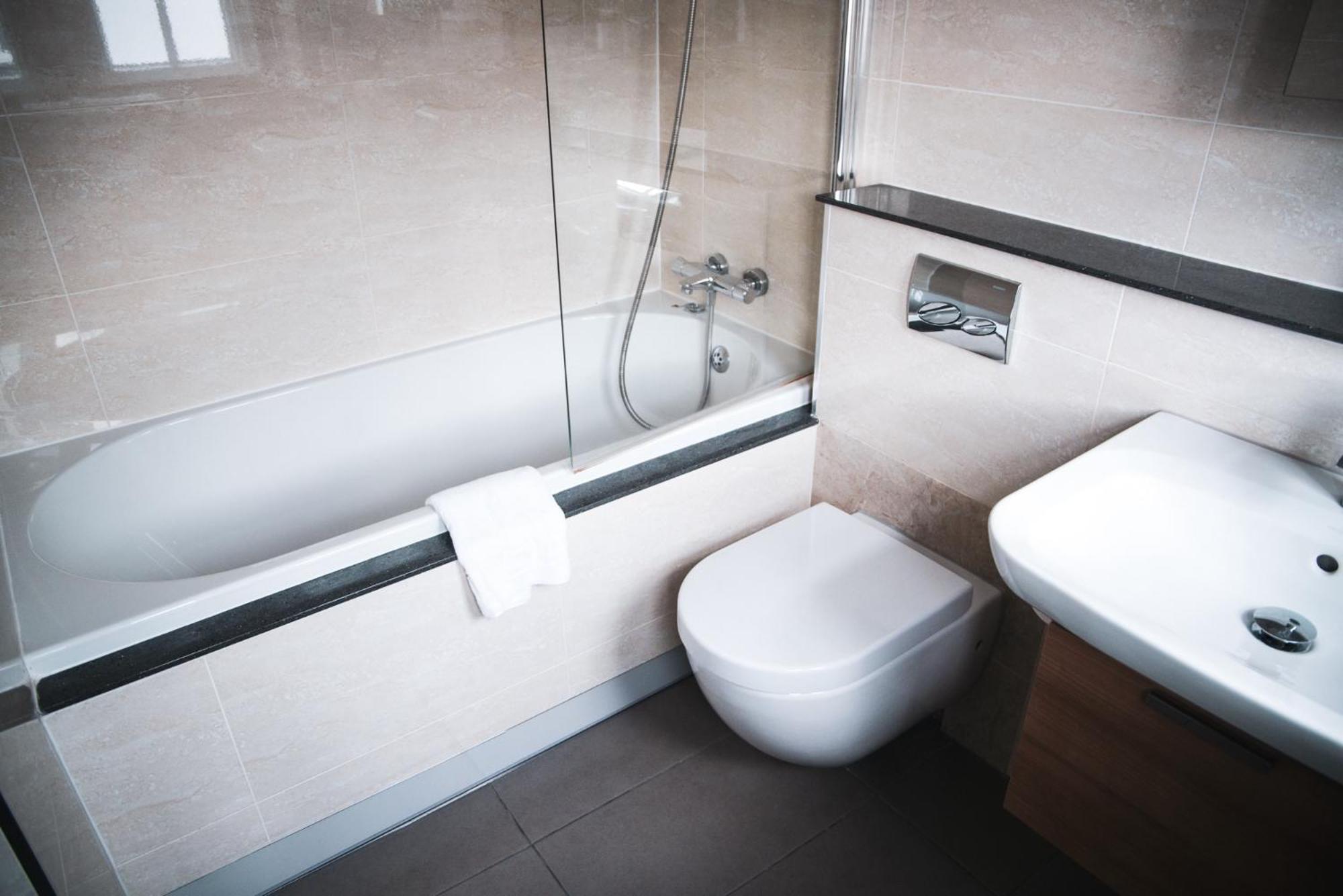 Three Salmons Hotel Usk Ngoại thất bức ảnh