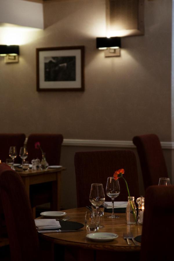Three Salmons Hotel Usk Ngoại thất bức ảnh