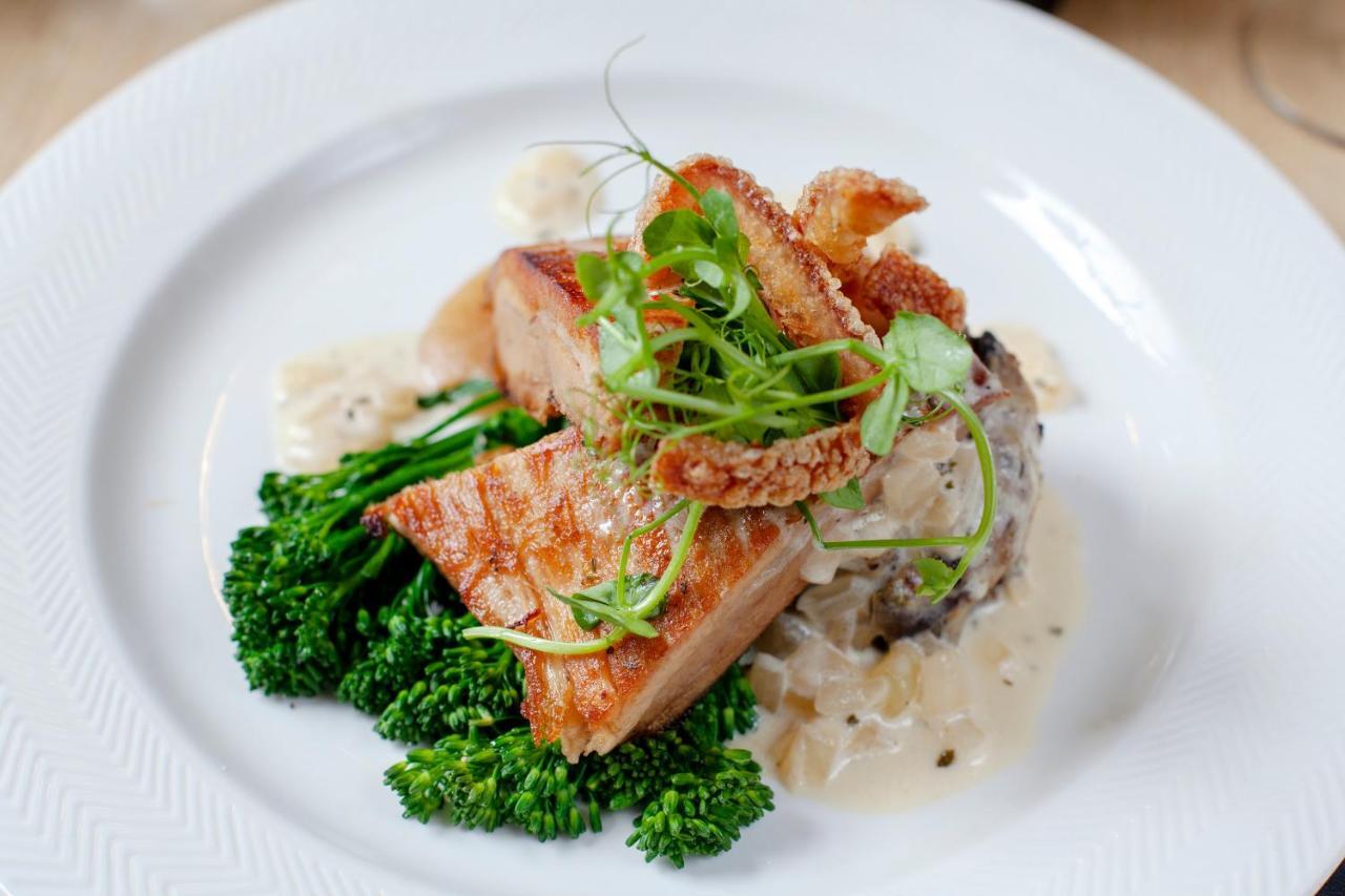 Three Salmons Hotel Usk Ngoại thất bức ảnh